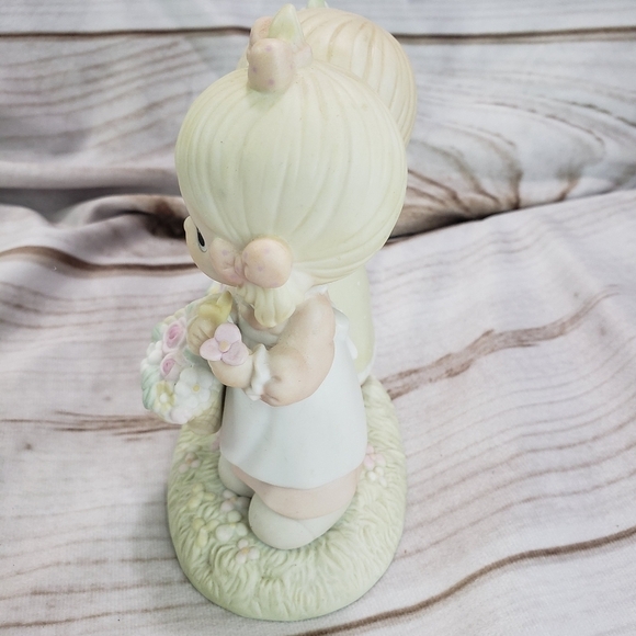 Precious Moments Figurine Girls With Flower Baskets To My Forever Friend 6 Inch - Picture 6 of 10